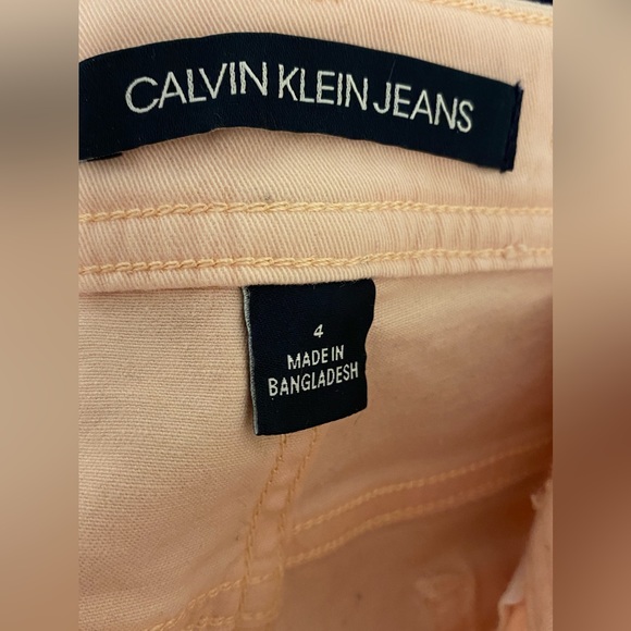 Calvin Klein pink stretchy pants - Picture 3 of 4